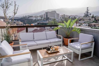 Mobilier de balcon : comment optimiser l'espace avec style