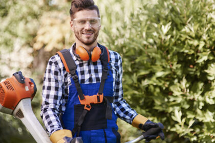 Faire appel à un jardinier professionnel à domicile : bonne idée en 2026 ?