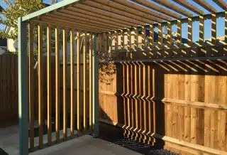 Les atouts d'une pergola quand on vit à Nîmes